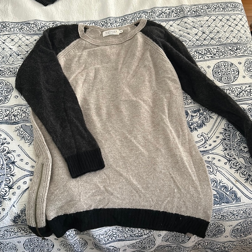 Cashmere brown sweater